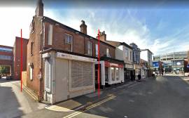 CHESHIRE - MIXED USE PROPERTY IN TOWN CENTRE LOCATION