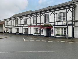 DEVON - PROMINENT TOWN CENTRE PUBLIC HOUSE WITH LETTING ROOMS