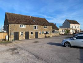 WILTSHIRE - MAIN ROAD COUNTRY FREE HOUSE