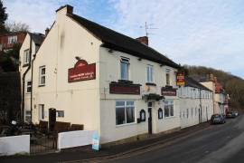MALVERN, WORCESTERSHIRE -Outstanding Inn with breathtaking views