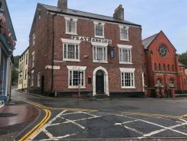 FLINTSHIRE – SUBSTANTIAL GRADE II BUILDING IN HOLYWELL TOWN CENTER