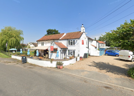 LINCOLNSHIRE - PUB AND RESTAURANT LOCATED CLOSE TO NUMEROUS CAMPSITES AND CARAVAN PARKS