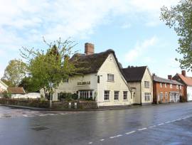 SUFFOLK - 4 BEDROOM TRADITIONAL PUB WITH ADJOINING 2 BEDROOM COTTAGE