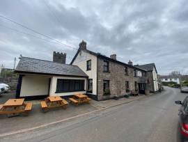 POWYS - CHARACTER INN IN DESIRABLE VILLAGE LOCATION