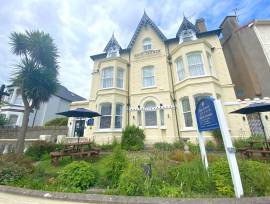 CONWY - AA 5* GOLD B & B IN NORTH WALES TOURIST TOWN