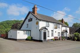 HEREFORDSHIRE - CHARACTER VILLAGE CENTRE PUB WITH ESTABLISHED AND PROFITABLE TRADE