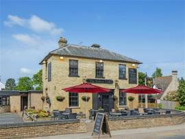 IMPRESSIVE VILLAGE INN & RESTAURANT, THRIVING, AFFLUENT LOCATION, LOUNGE BAR, SNUG, DINING 70+, 5 E/S ROOMS, BEAUTIFULLY PRESENTED THROUGHOUT, GREAT OUTSIDE AREAS 100+