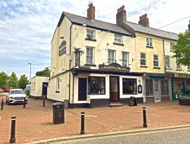 FLINTSHIRE - WET LED PUBLIC HOUSE ON MAIN TOWN CENTRE CIRCUIT