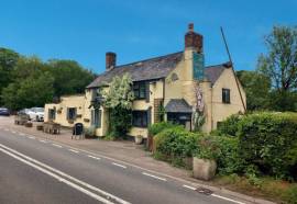 GLOUCESTERSHIRE/HEREFORDSHIRE BORDER – MAIN ROAD HIGH TRADING INN