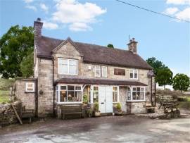 HIGHLY ATTRACTIVE STAFFORDSHIRE MOORS VILLAGE FREEHOUSE EDGE OF PEAK DISTRICT NATIONAL PARK OFFERING GREAT POTENTIAL IN STUNNING LOCATION