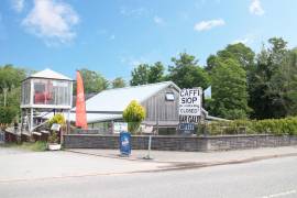 MID WALES - MAIN ROAD LICENCED CAFE AND VILLAGE STORE