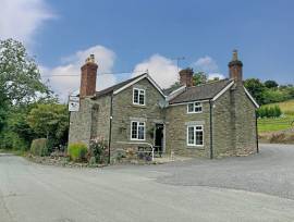 SHROPSHIRE - CHARACTER COTTAGE STYLE VILLAGE PUB