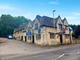 STROUD – EDGE OF TOWN CENTRE YELLOW STONE, WELL-ESTABLISHED AND HIGHLY PROFITABLE INN