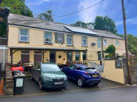 WEST GLAMORGAN (SWANSEA VALLEY) - REDEVELOPED VILLAGE PUB AT HEART OF COMMUNITY