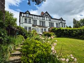 CONWY - 8 BEDROOM VICTORIAN GUEST HOUSE IN MEDIEVAL NORTH WALES TOWN