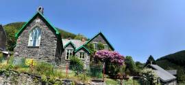 MERIONETHSHIRE - STUNNING SNOWDONIA NATIONAL PARK HOSTEL