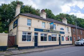 SURREY - WET-LED PUB IN RESIDENTIAL AREA