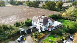 WORCESTERSHIRE - EDGE OF MALVERN FREEHOUSE FOR SALE AFTER 36 YEARS IN SAME OWNERS HANDS