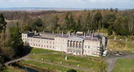 GWYNEDD – STUNNING VICTORIAN ERA COUNTRY HOUSE SET IN COUNTRY PARK