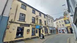 CARMARTHENSHIRE - MARKET TOWN CENTRE PUBLIC HOUSE